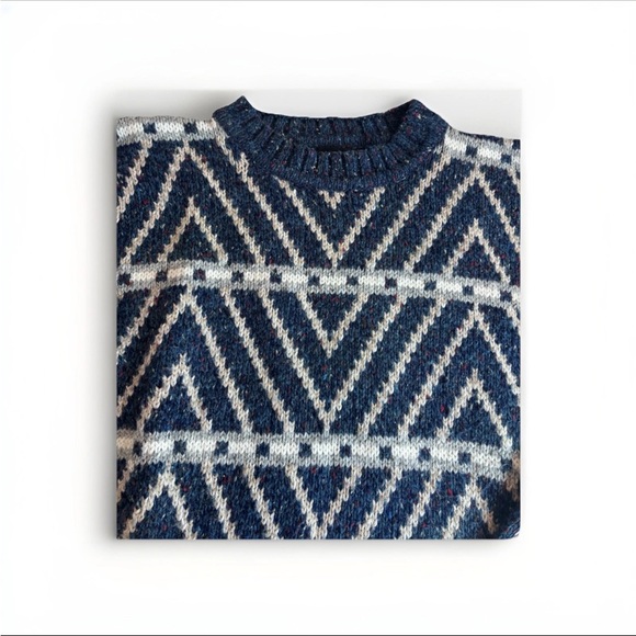 Architect Blue and White Patterned Crewneck Vintage Wool Blend Sweater - Picture 2 of 9